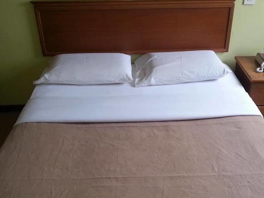 Laila Inn Kuching Ngoại thất bức ảnh